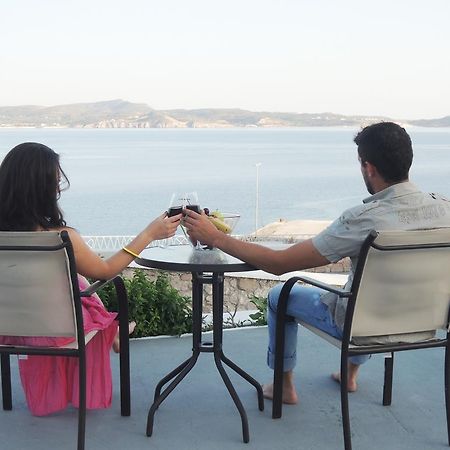 Hotel Adamas Luaran gambar
