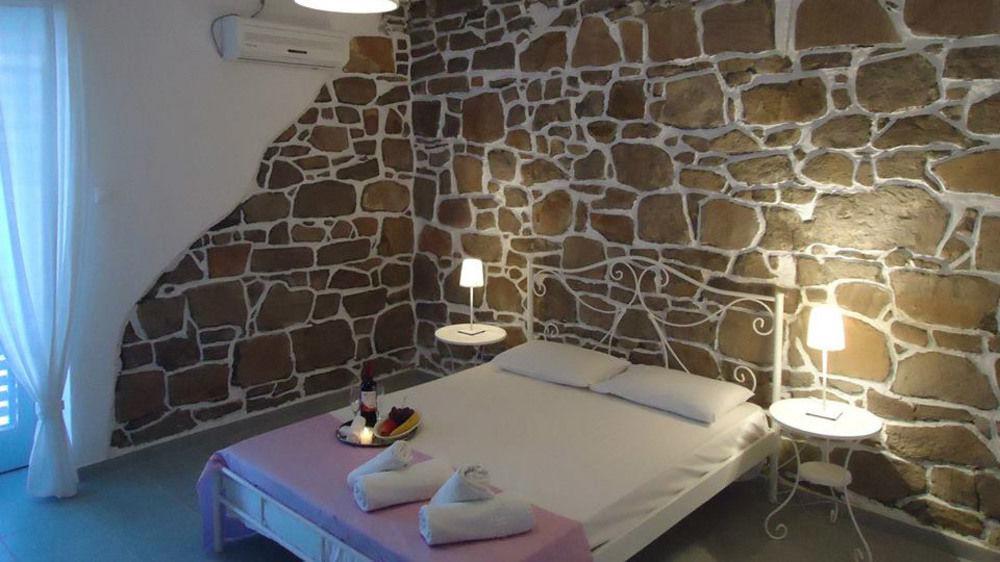 Hotel Adamas Luaran gambar
